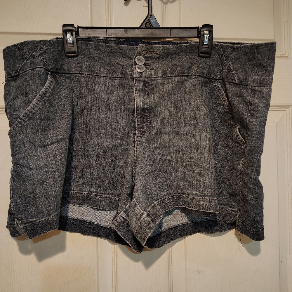 One Song Women's Size 20w Denim Shorts